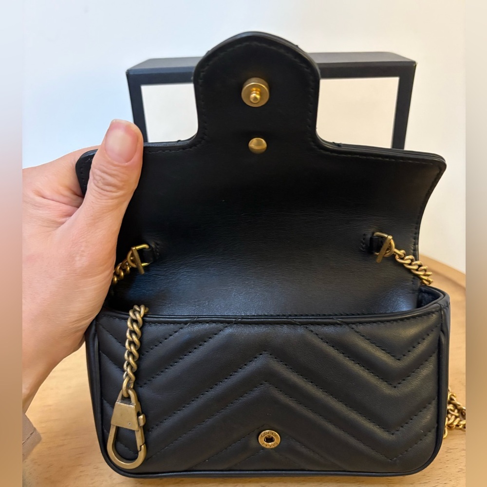 Gucci GG Marmont Mini Crossbody Bag - Picture 8 of 9